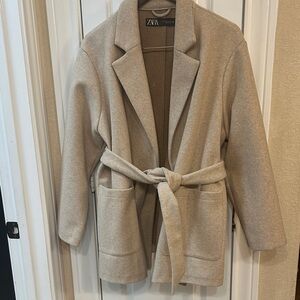 Zara Women's Beige Belted Blazer